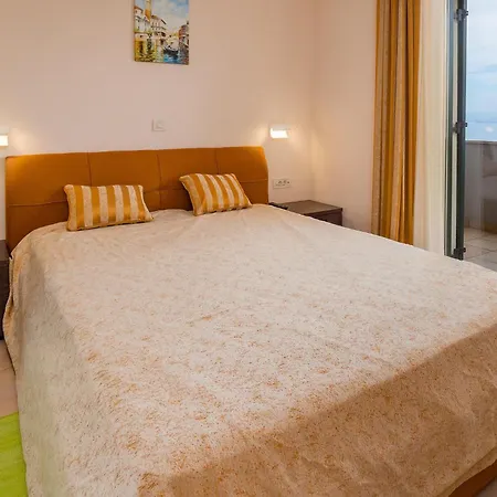 Apartment Front In Moscenicka Draga